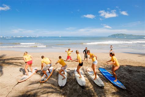 surfing lessons costa rica